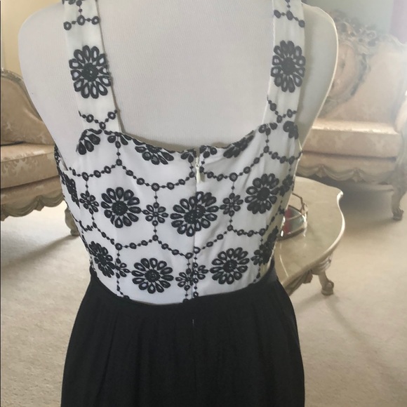 Loft Dress - Picture 5 of 7